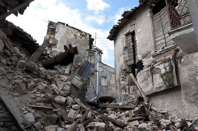 外媒:或有20万人仍被困地震废墟 目前土耳其和叙利亚共有2万多人遇难